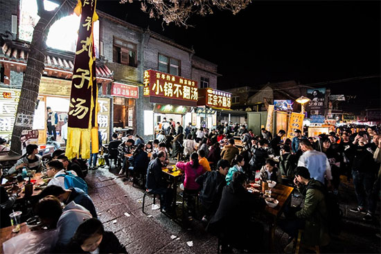 滿足人民對幸福生活的美好追求,春都王中王火腿腸與時俱進 滿足人民對幸福生活的美好追求,春都王中王火腿腸與時俱進